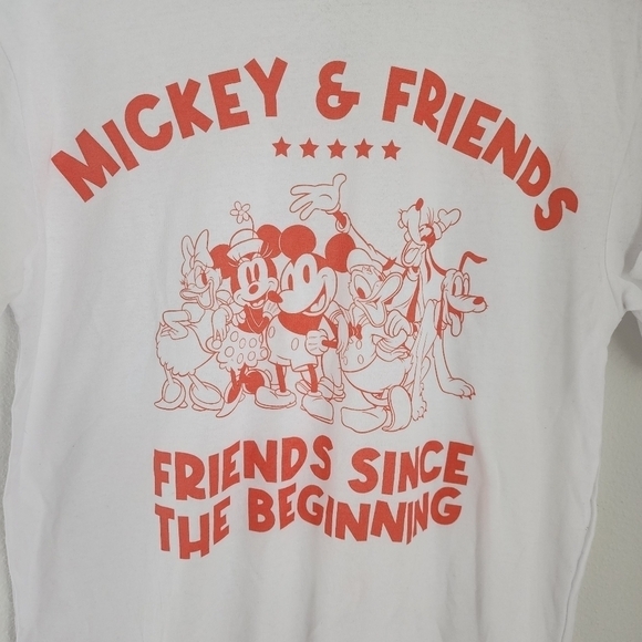 Disney Tops - NWOT Disney Mickey Mouse and Friends White  Medium Large